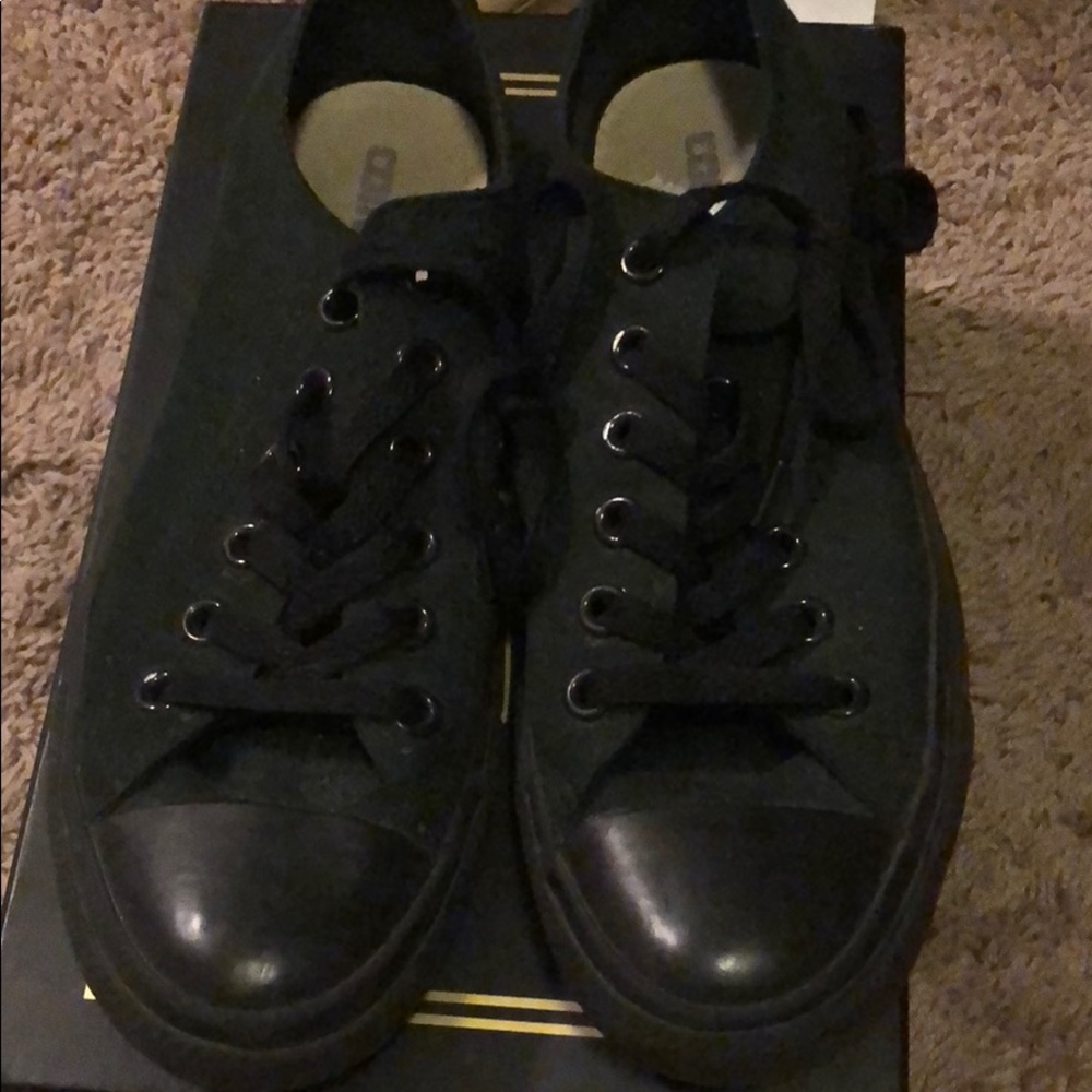 Green/black converse